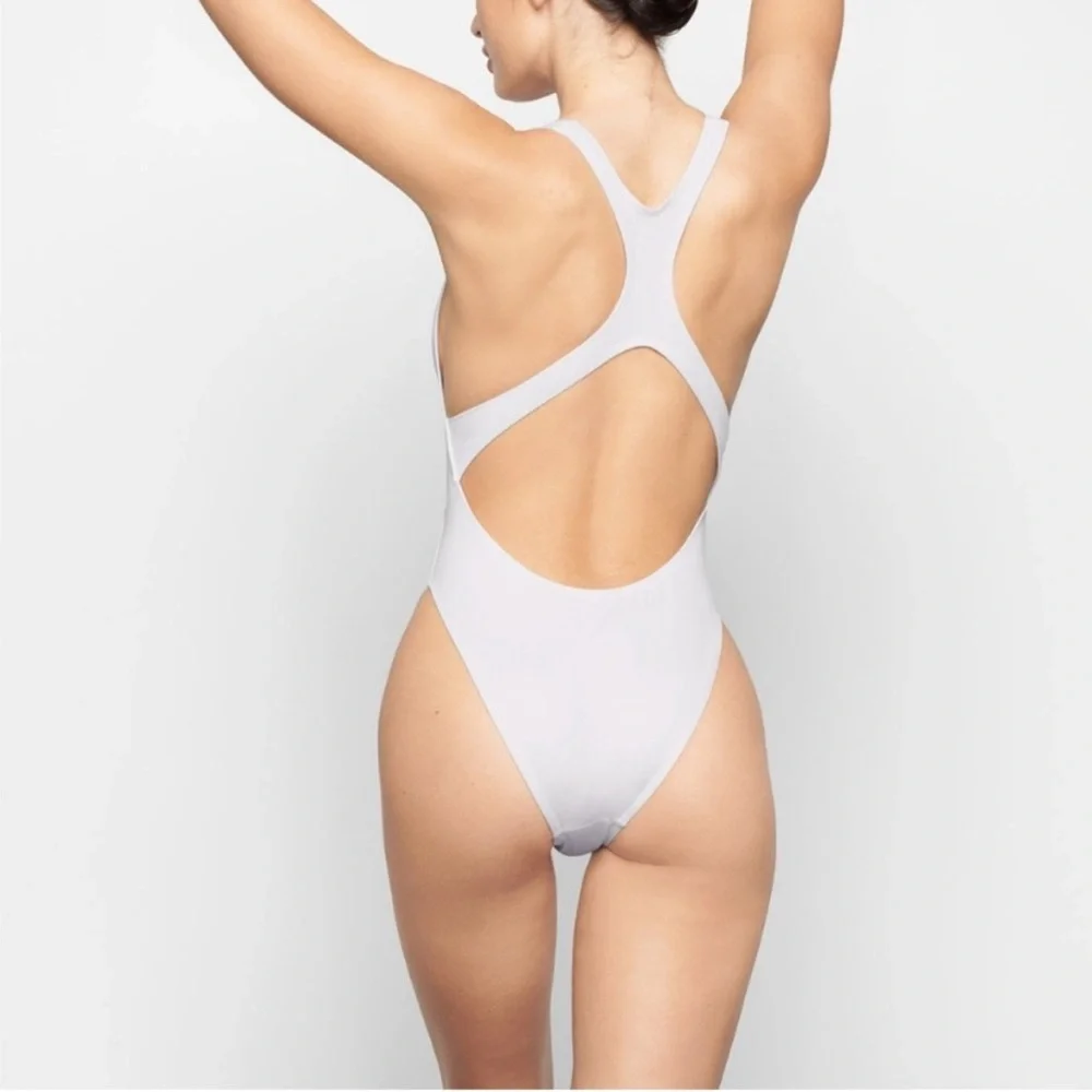 SKIMS Signature Cut-Out One-Piece‎ Swimsuit Monokini Marble  NWT